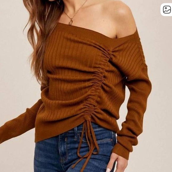 Hem & Thread Ruched Drawstring Asymetrical Sweater - Picture 5 of 10